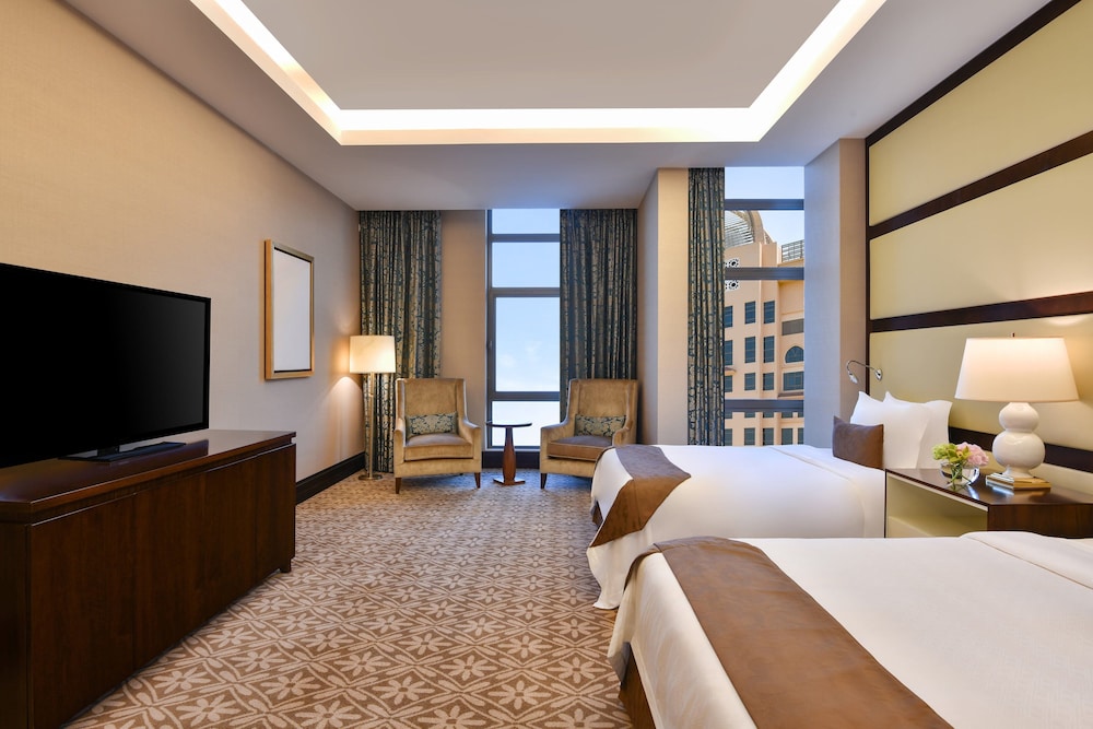 The St. Regis Doha 24/75