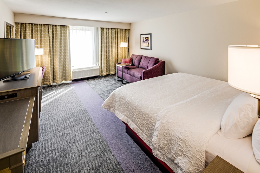 Hampton Inn & Suites Ashland 17/47