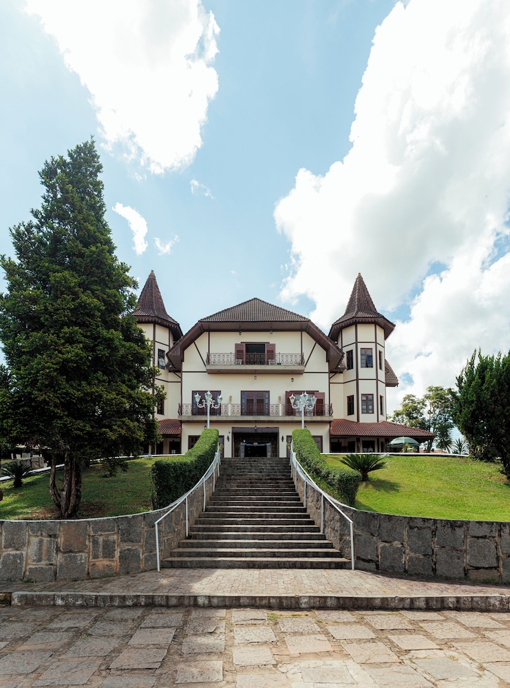 Chateau Palace Hotel 6/50