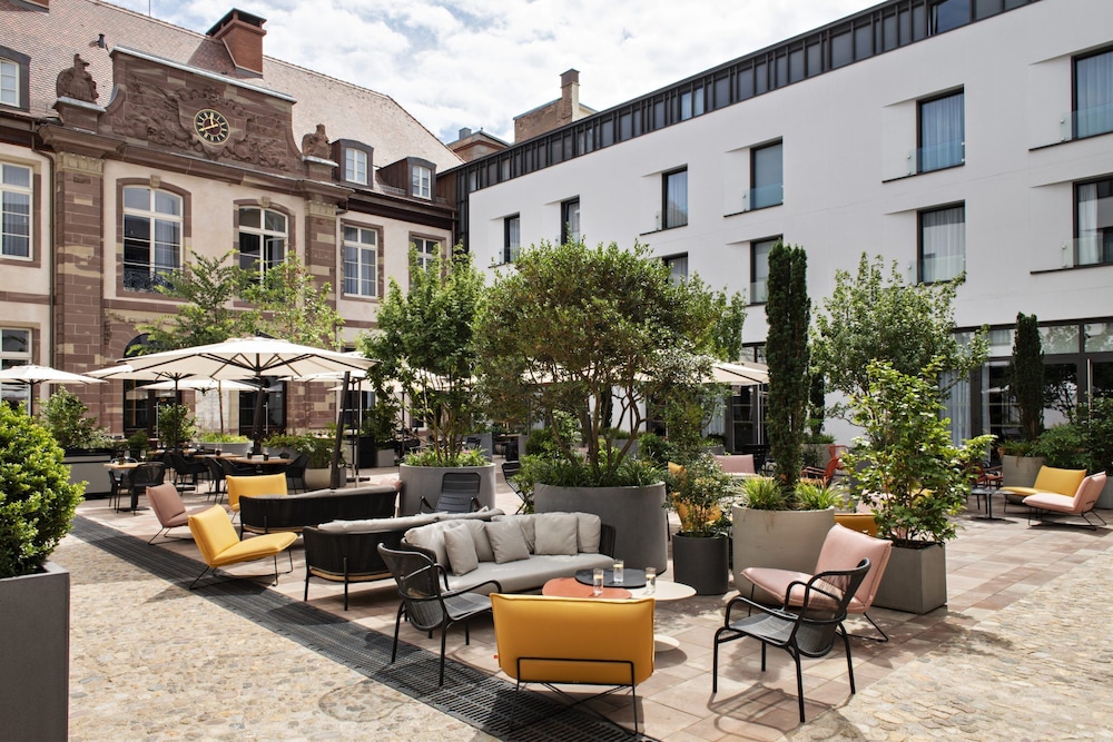 Leonor Hotel 44/46