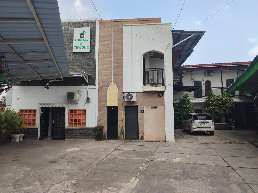 Hotel O near Mall Boemi Kedaton formerly House Of Tuwuh 2 11/12