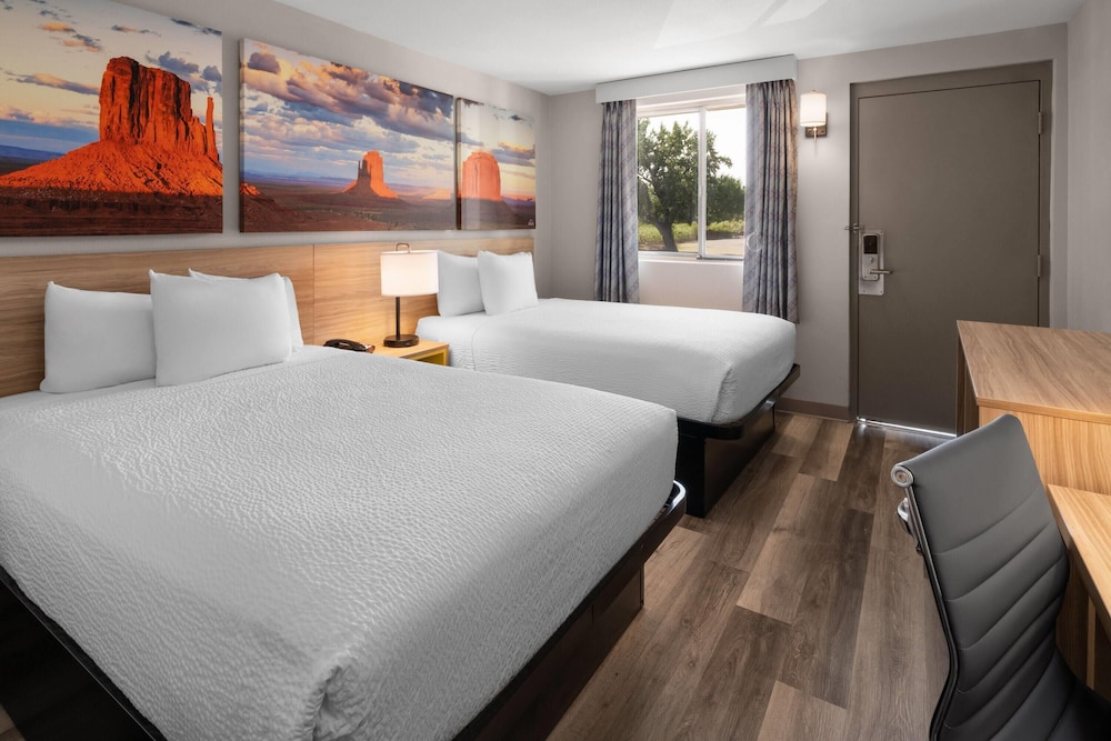 Days Inn by Wyndham Farmington NM 27/59