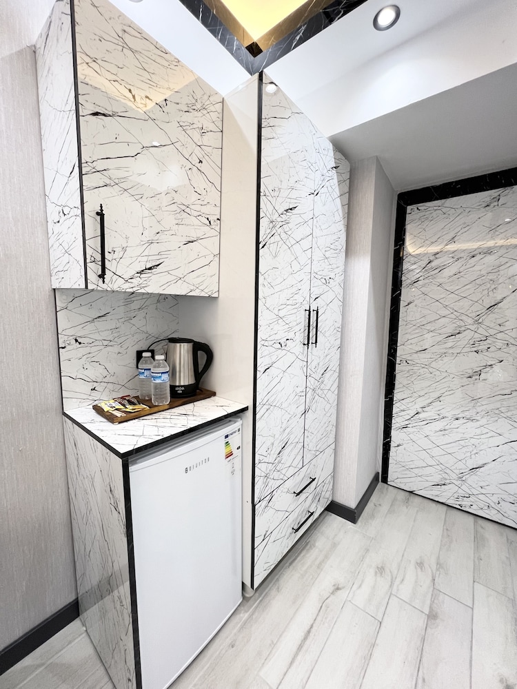 Taksim Larissa Hotel 10/50