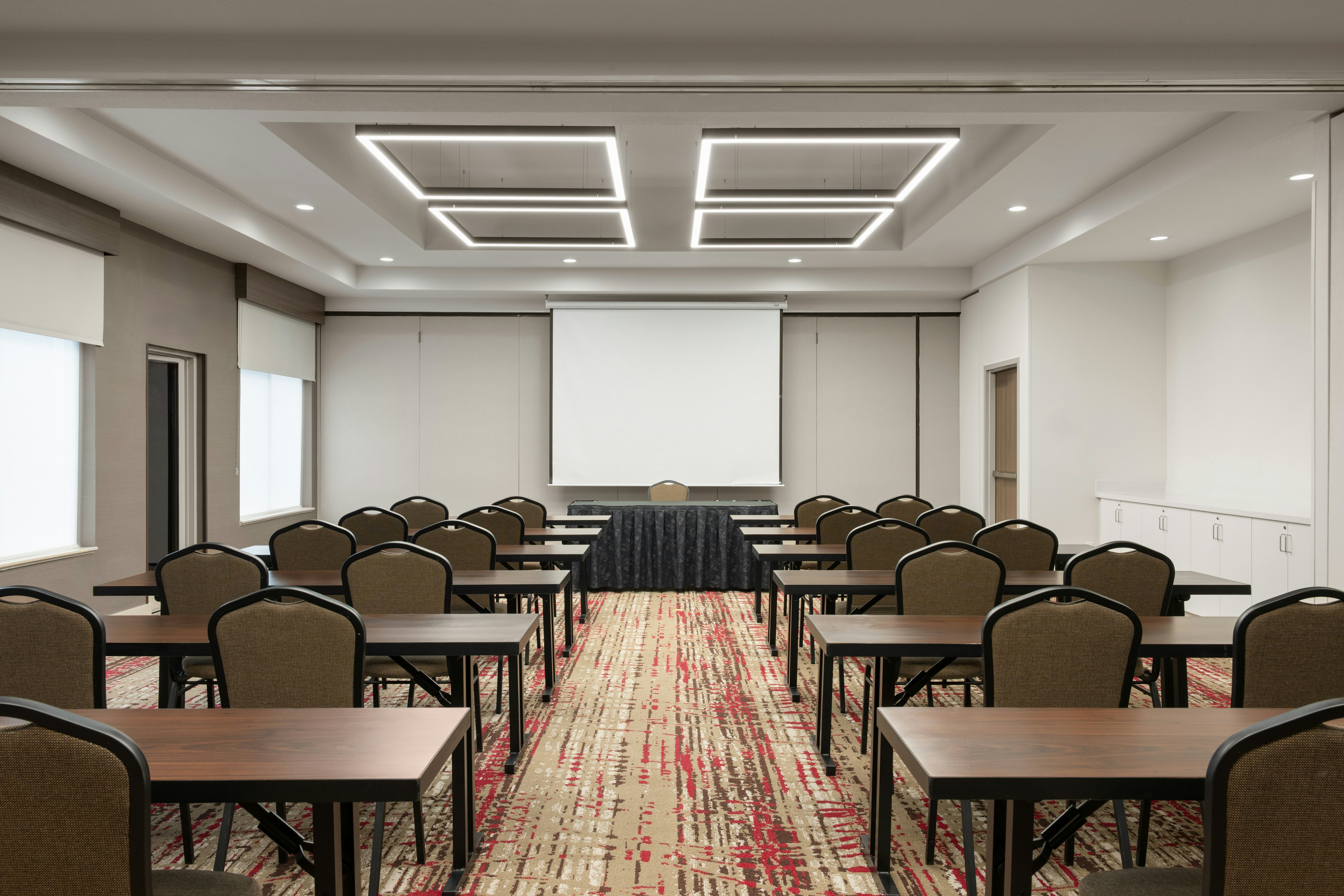 Hilton Garden Inn Portland Airport, OR 22/32