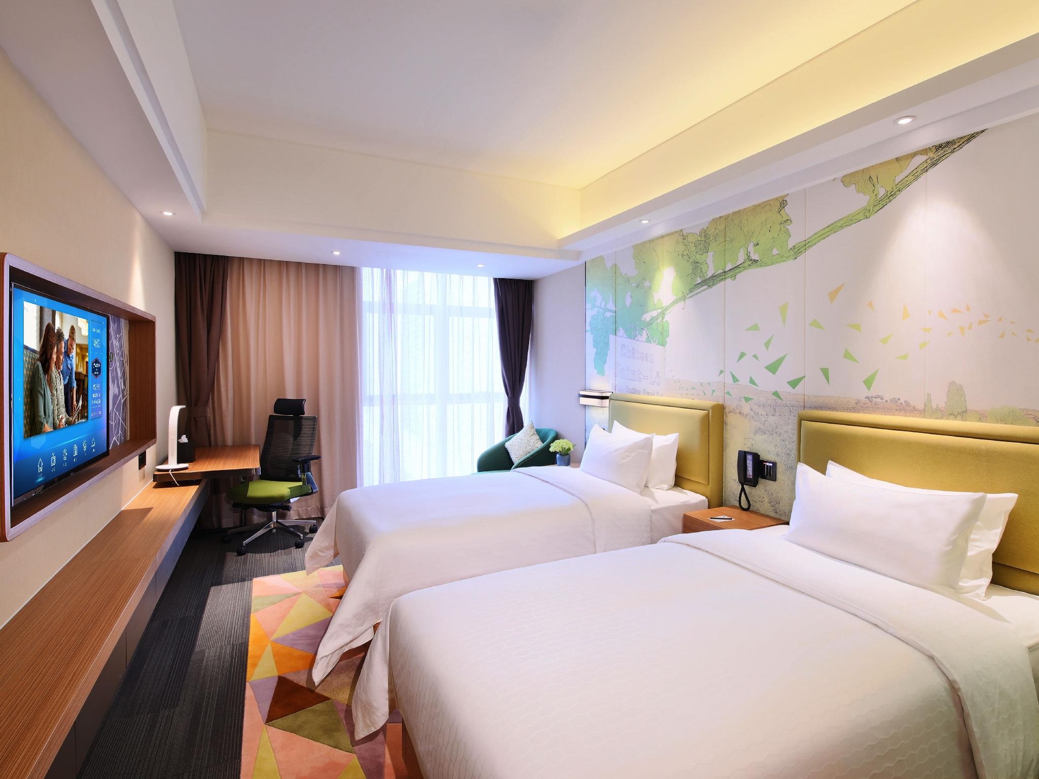SUPERIOR, TWIN BEDS, RIVER VIEW