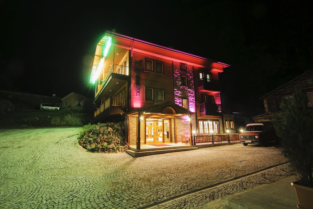 Ilhan Kardesler Apart Hotel 4/53