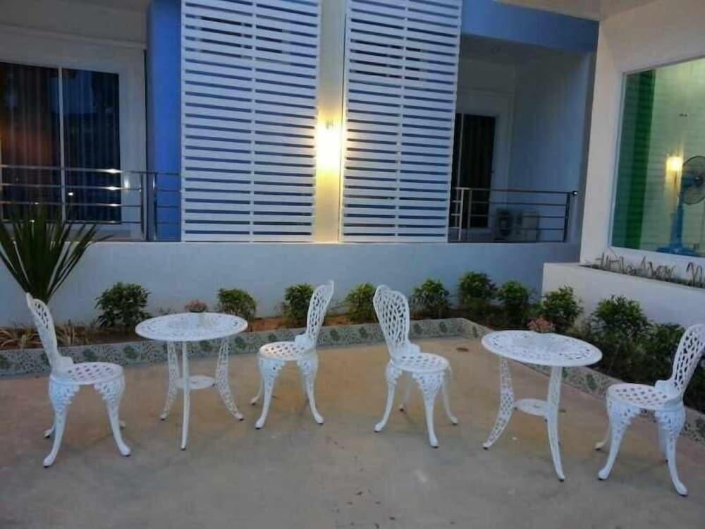 De-Complex Apartment 6/8