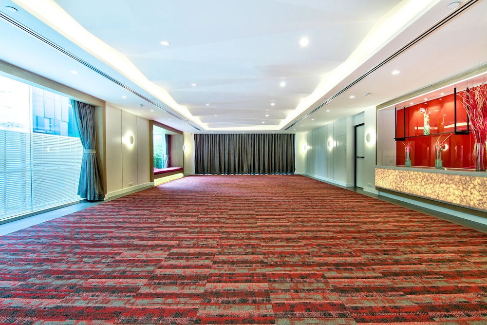 PARK PLAZA BANGKOK(SOI 18) 9/75