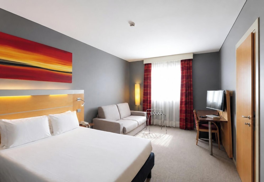 Bes Hotel Bergamo West 18/65