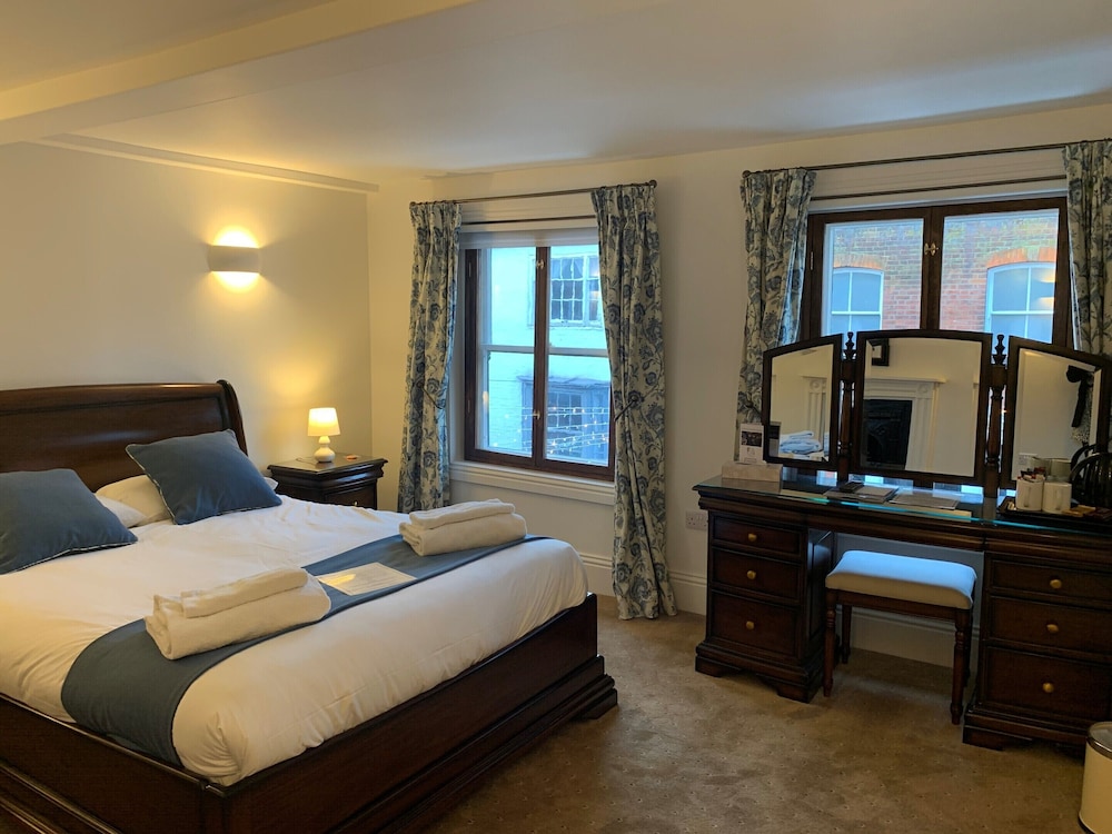 The Pilgrims Hotel 18/50