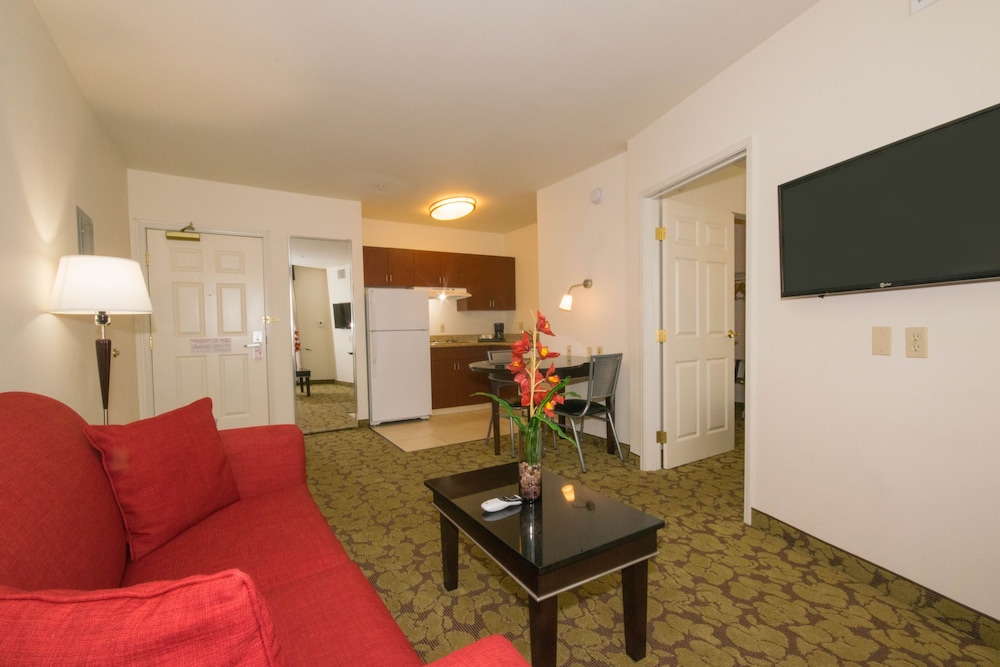 Executive Residency by Best Western Victorville 18/24