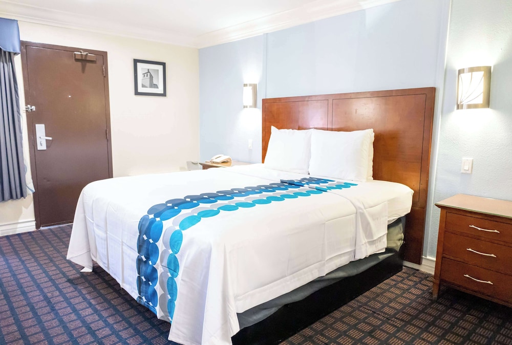 Days Inn by Wyndham College Park Atlanta Airport South 28/59