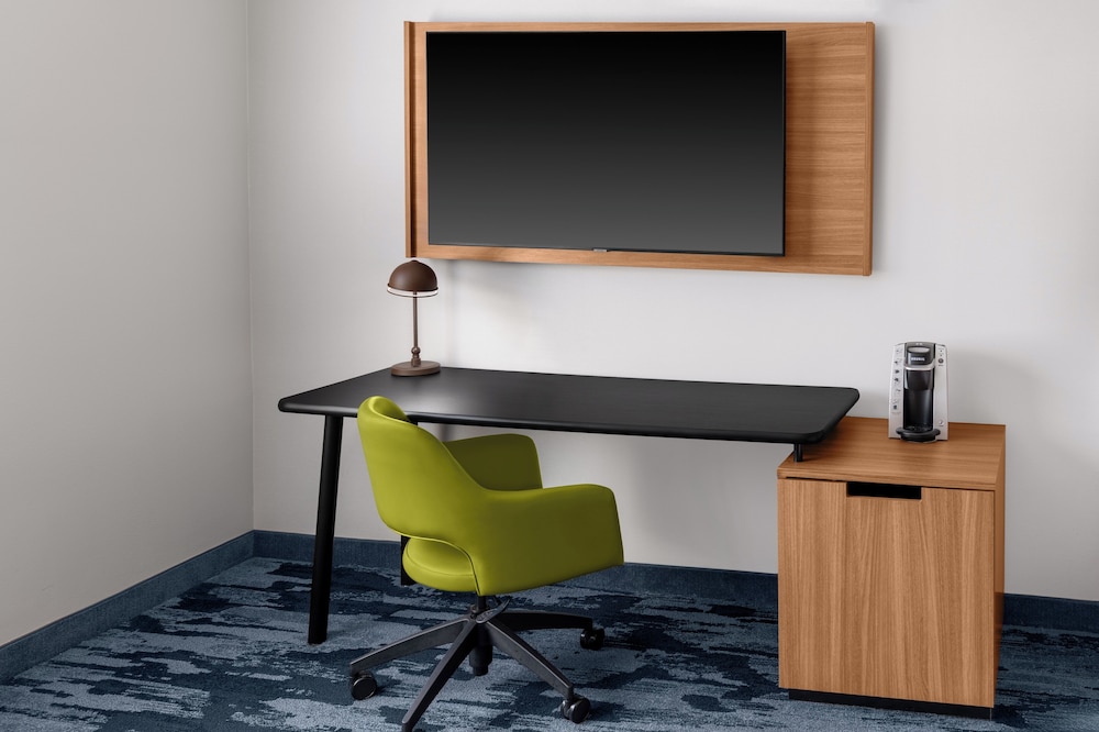 Fairfield Inn And Suites By Marriott San Francisco Pacifica Ex Holiday Inn Express Hotel Suites 39/50
