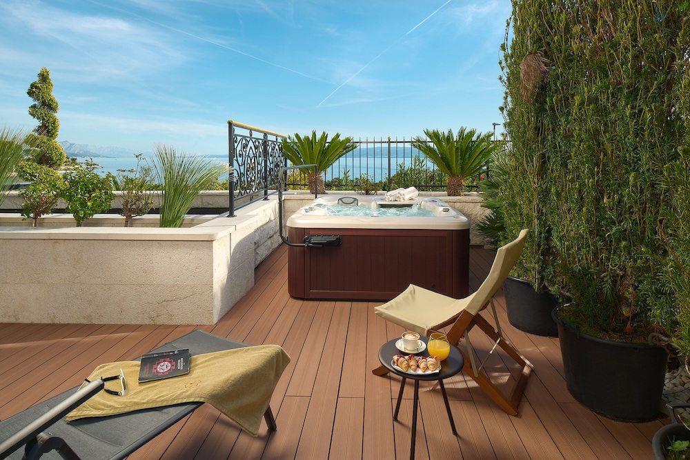 Hotel Villa Harmony 72/77