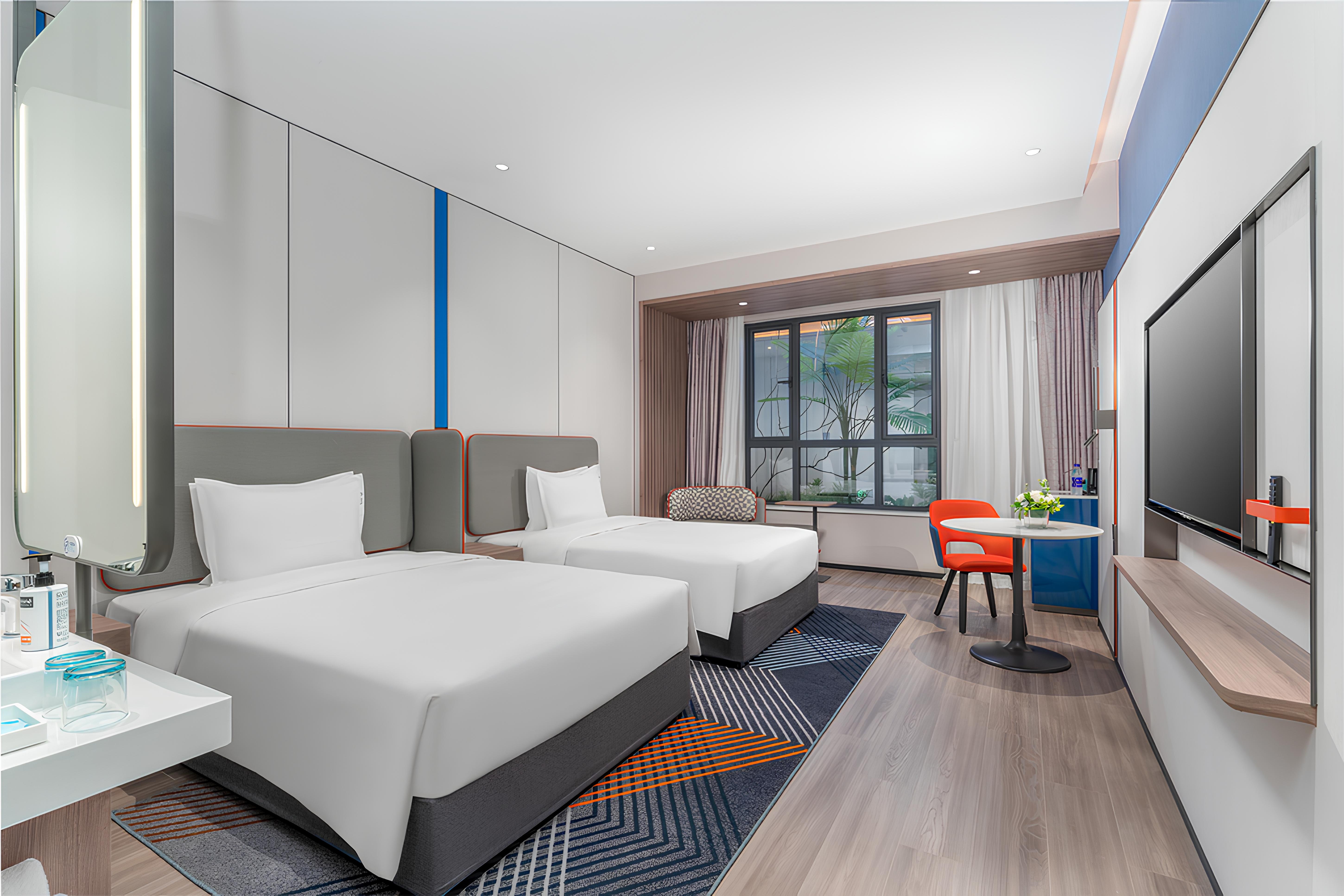 Standard, Twin Beds, Extra Floor Space
