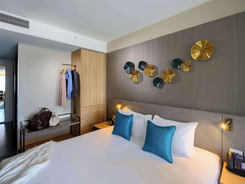 SUPERIOR, TWIN BEDS