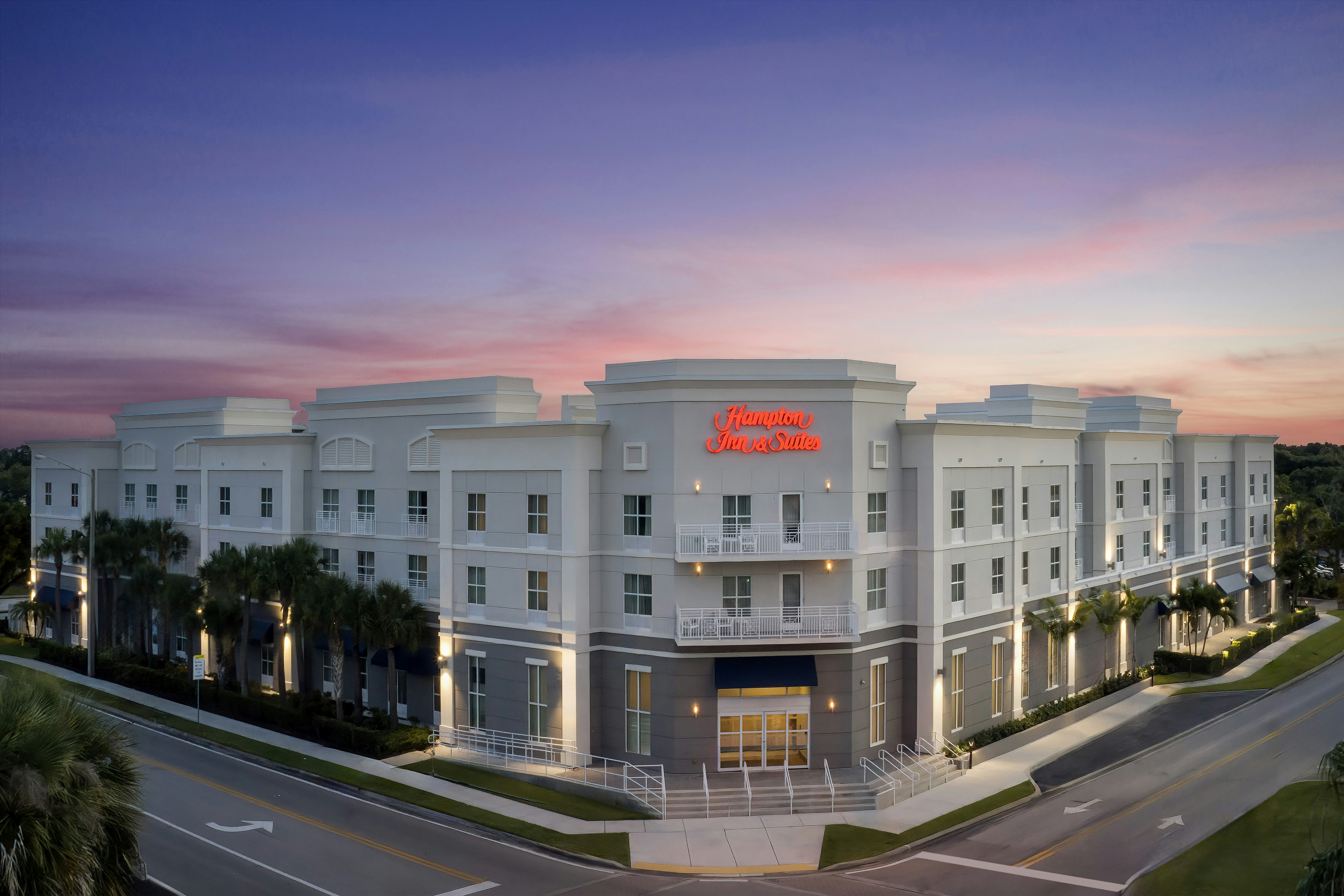 Hampton Inn and Suites Vero Beach Downtown 2/45