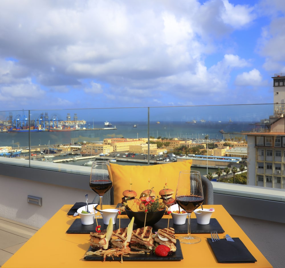 BLUESEA Design Plus Bex Hotel 59/67