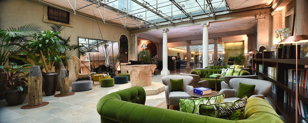 Hotel Monaco & Grand Canal 32/50