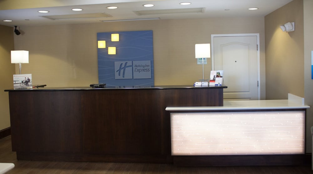 HOLIDAY INN EXPRESS WEST JEFFERSON 6/49