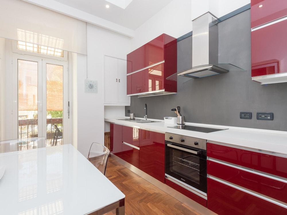 RSH Popolo Elegant Two Bedroom Apartment 26/27