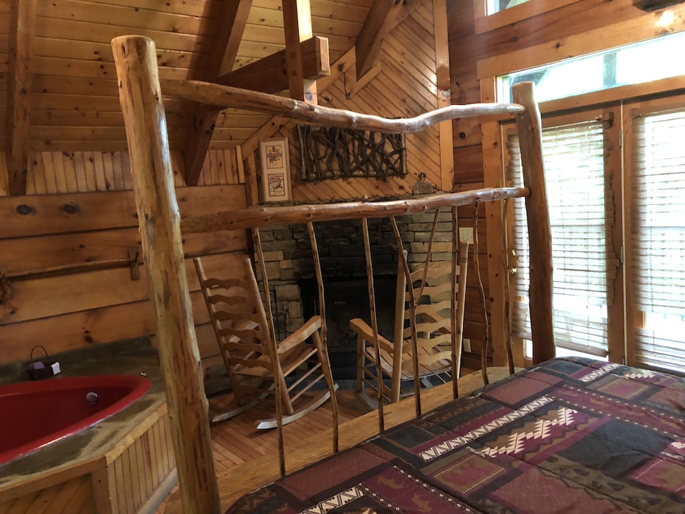 Gatlinburg Adventure Cabins 10/48