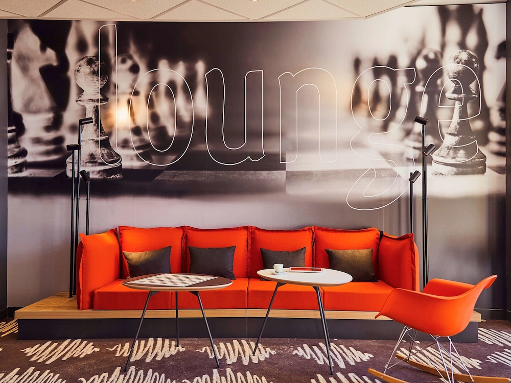Ibis La Ciotat 48/74