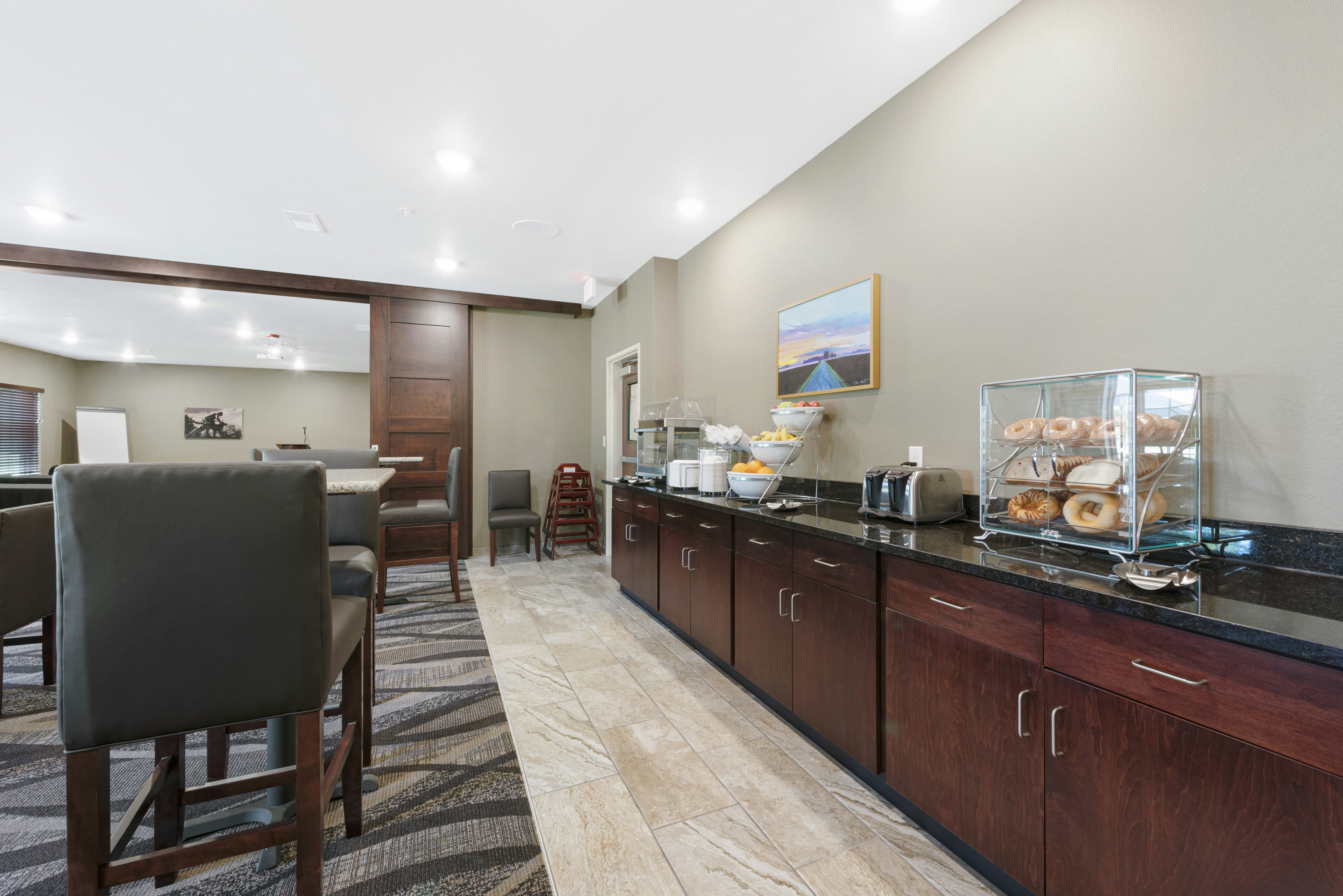 Cobblestone Hotel & Suites - Urbana 54/69