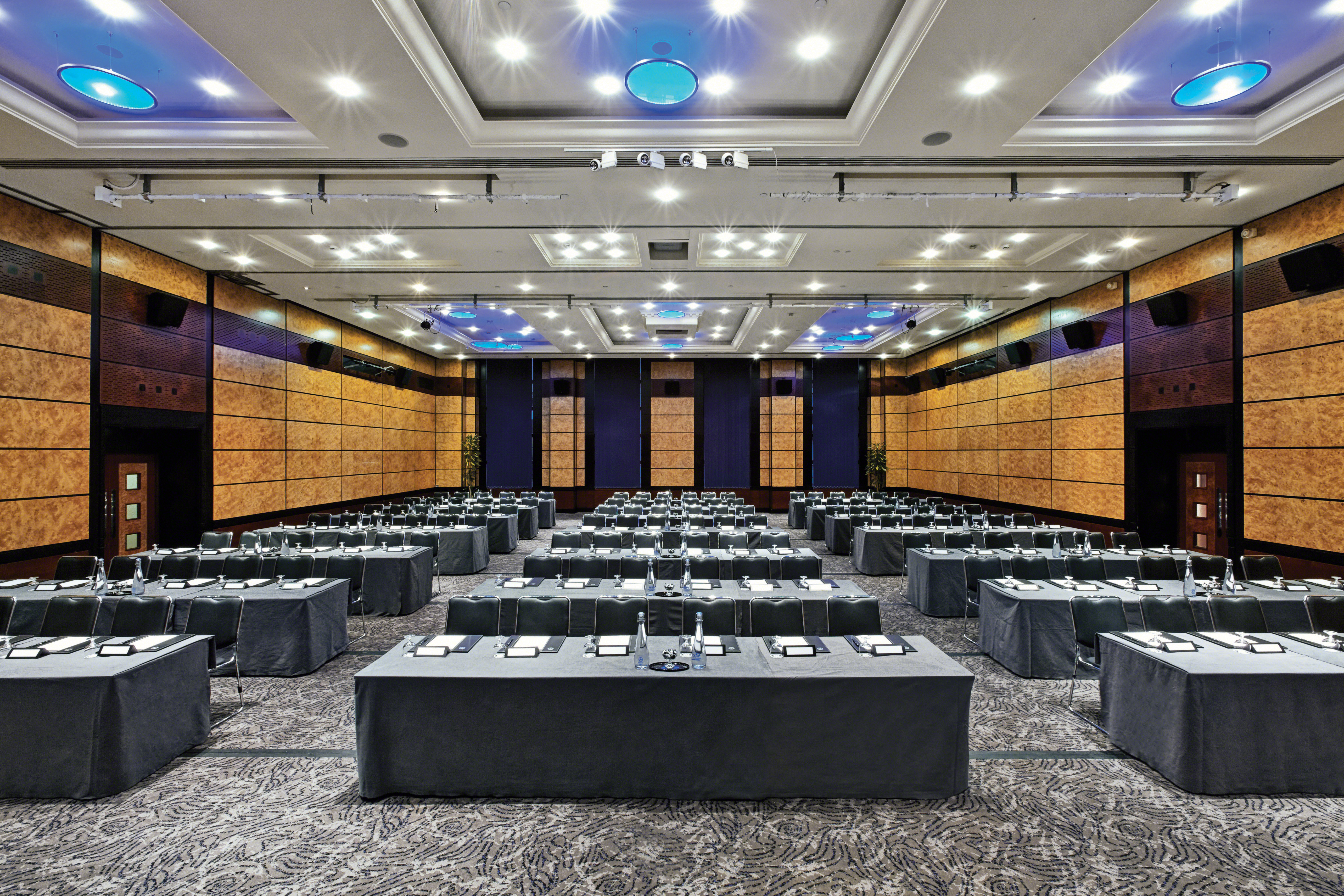 Leonardo Royal Hotel London City 60/69