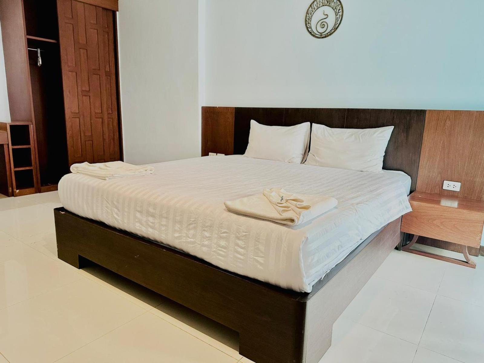 Cokoon Deva Patong Hotel 10/38