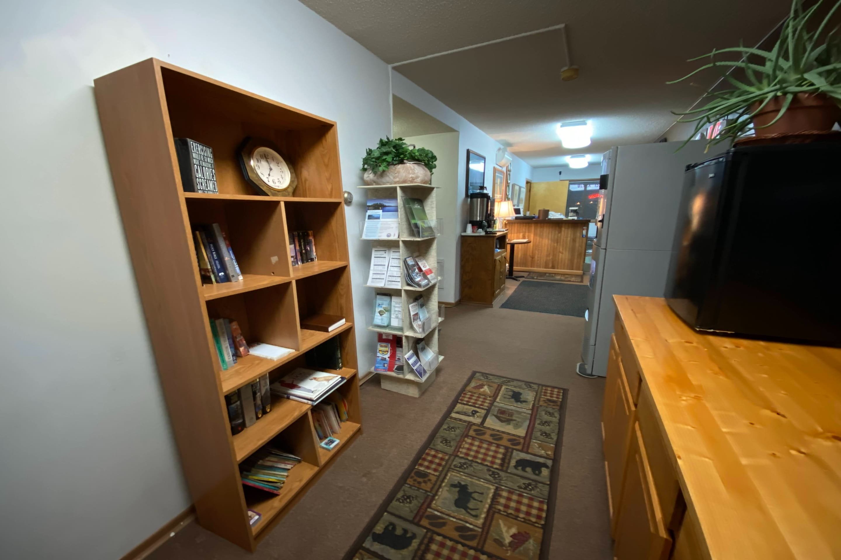Hotels Voyageur at International Falls MN 15/25
