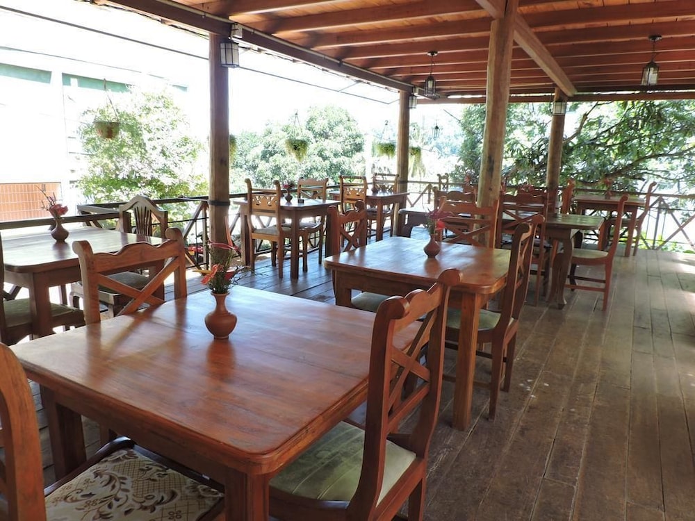 Mango Garden Hotel 27/40