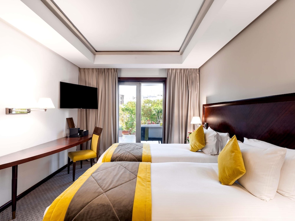 SUPERIOR, TWIN BEDS
