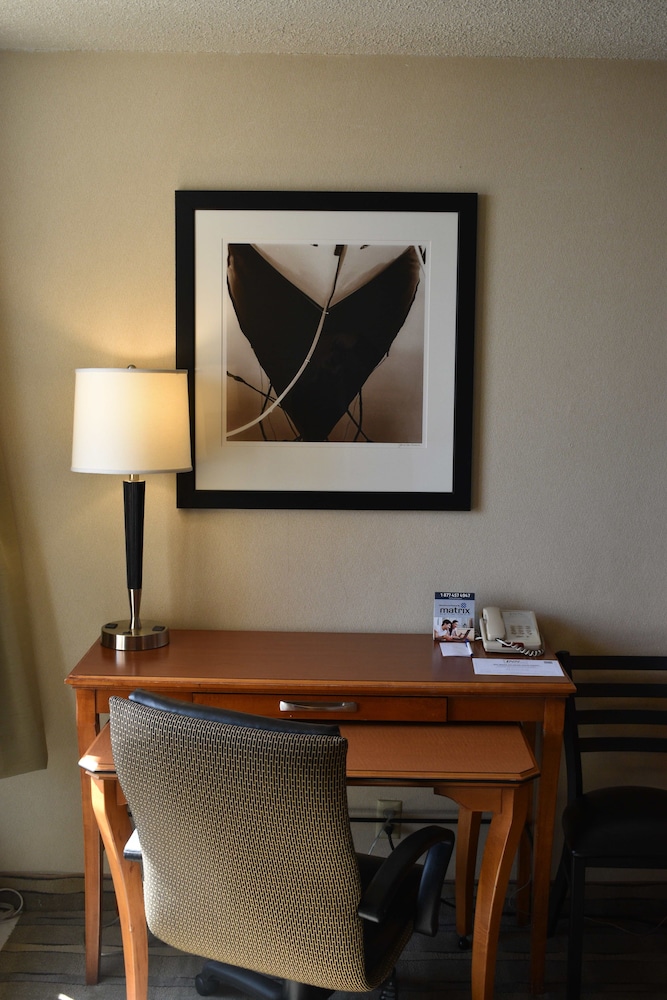 Inn At The Convention Center 36/45
