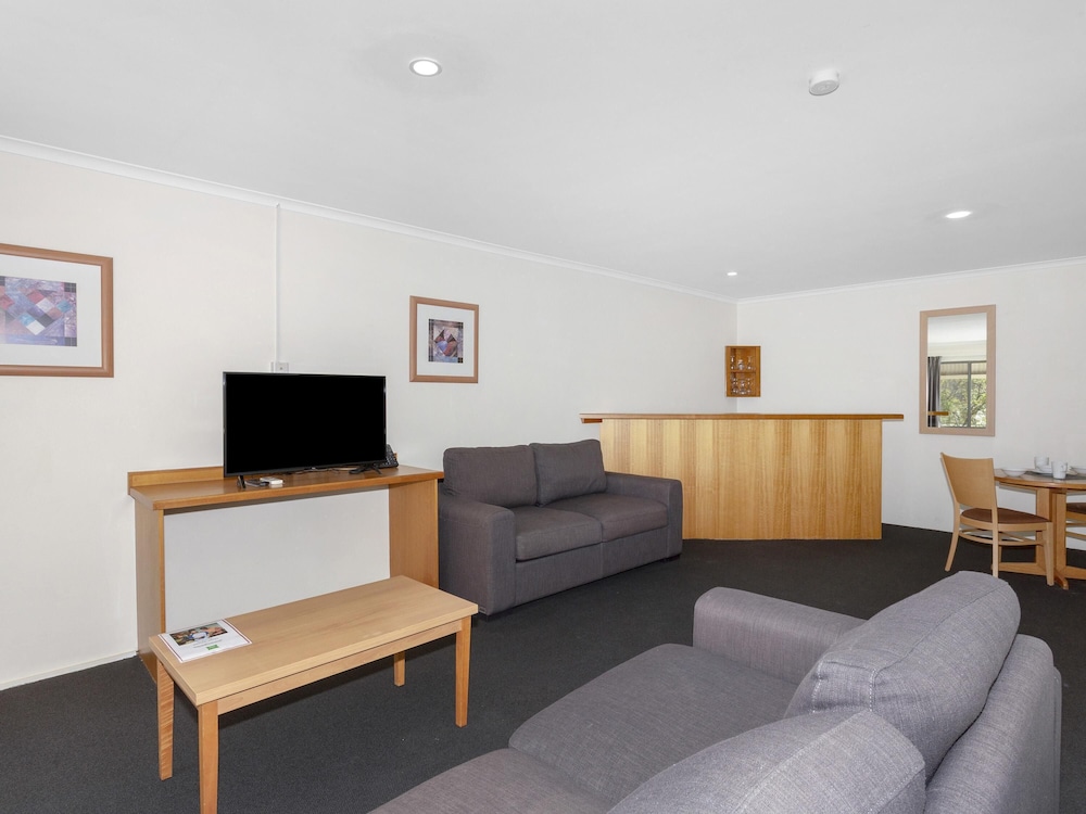 Ibis Styles Canberra Eaglehawk 45/65