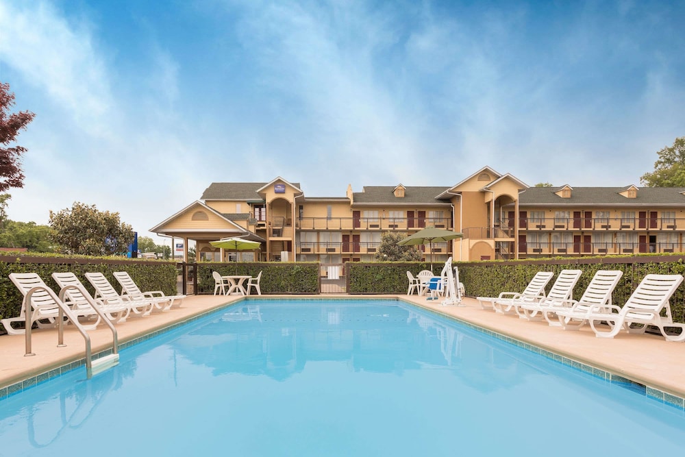 Baymont By Wyndham Sevierville Pigeon Forge 3/41