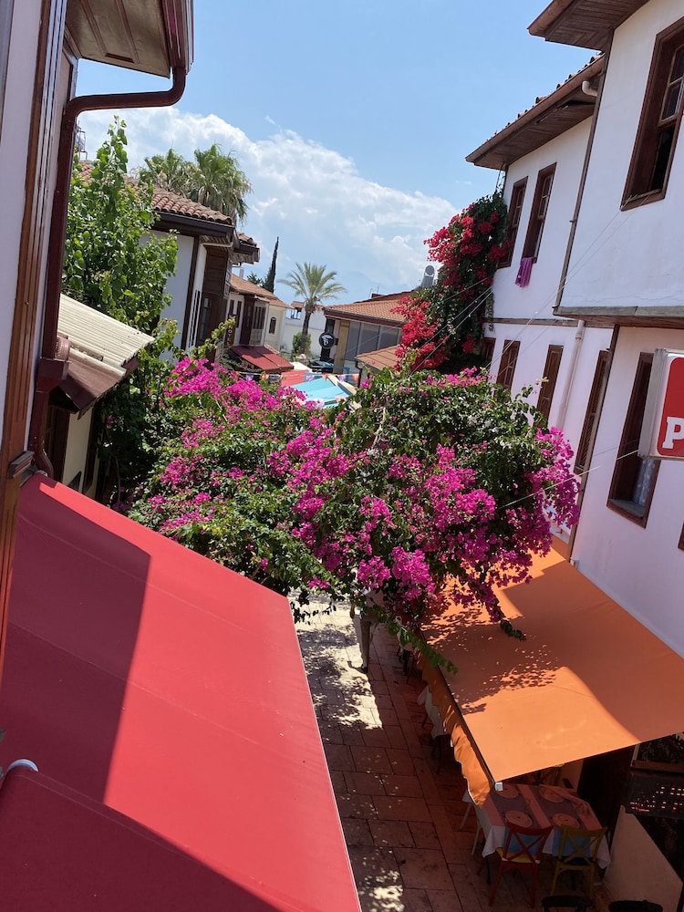 Kervan Boutique Hotel 38/39