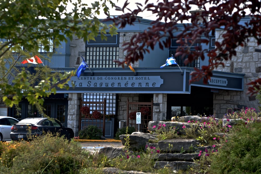 Centre de Congres Hotel La Sagueneenne 5/31