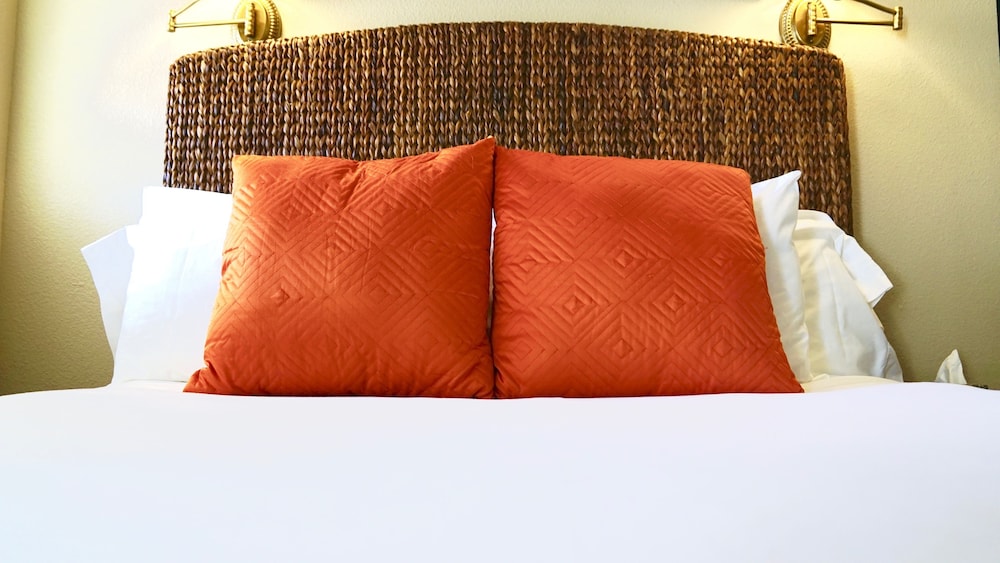 Capitola Hotel 15/50