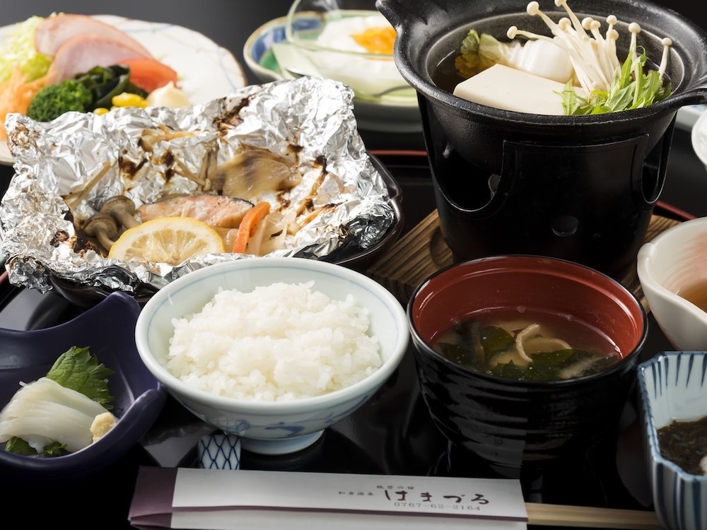 Wakura Onsen Hamazuru 4/15
