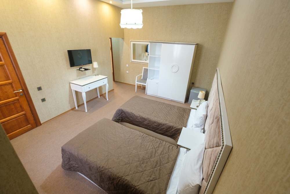 MAESTRO HOTEL 17/32