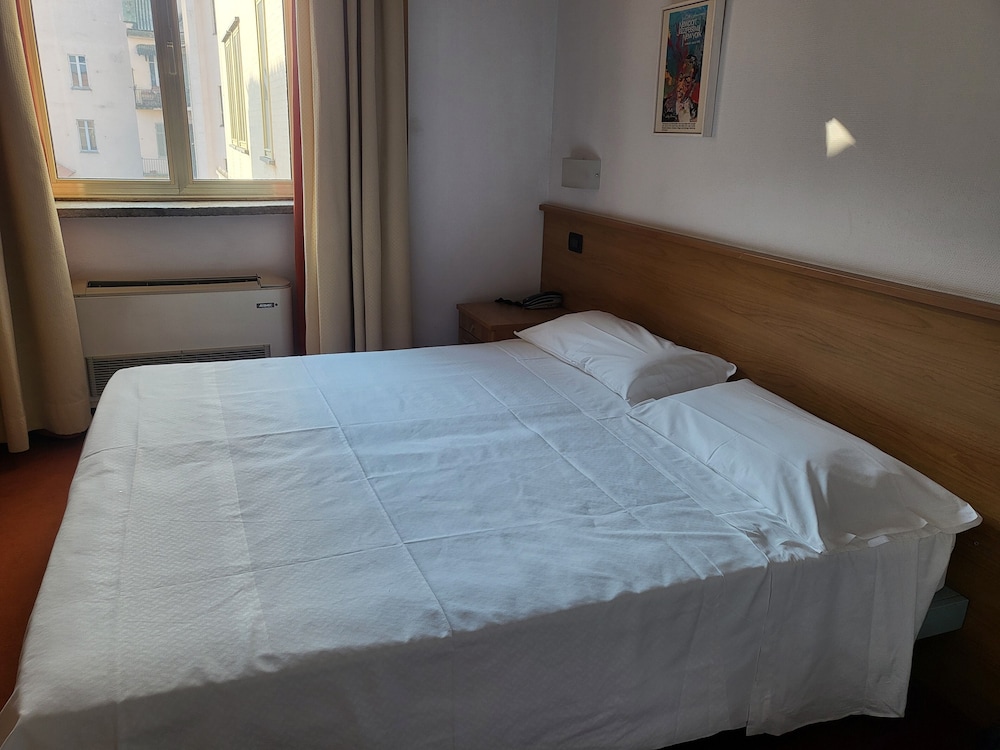 غرفة قياسية مفردة بسريرين منفصلين، Hotel Lux 9/10