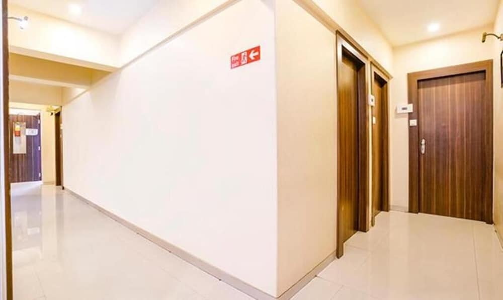 Hotel Srikrishna Paradise 23/46