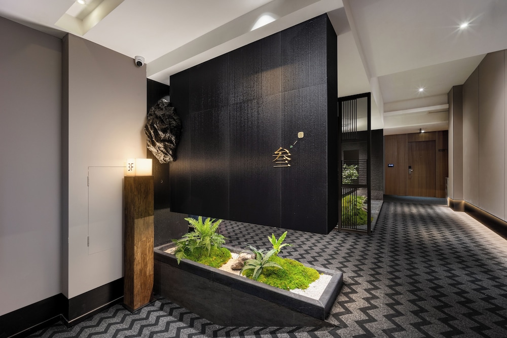 Borrman Hotel (Guangzhou Tianhe Sports Center Linhe West Metro Station) 36/56