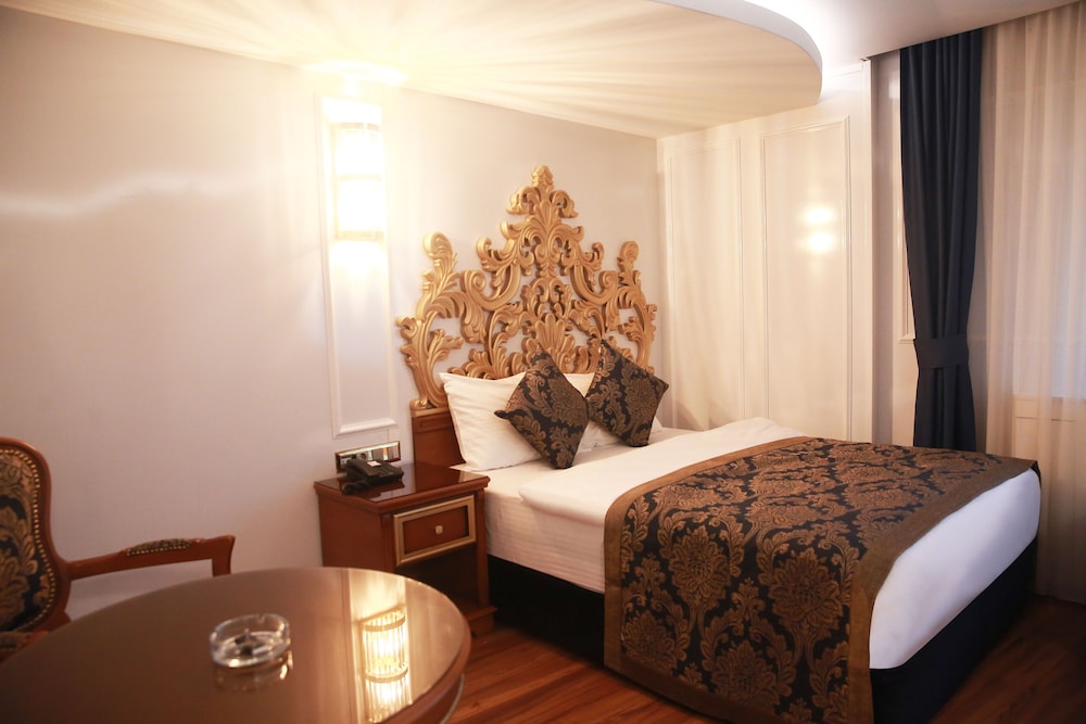 Junior Suite, City View