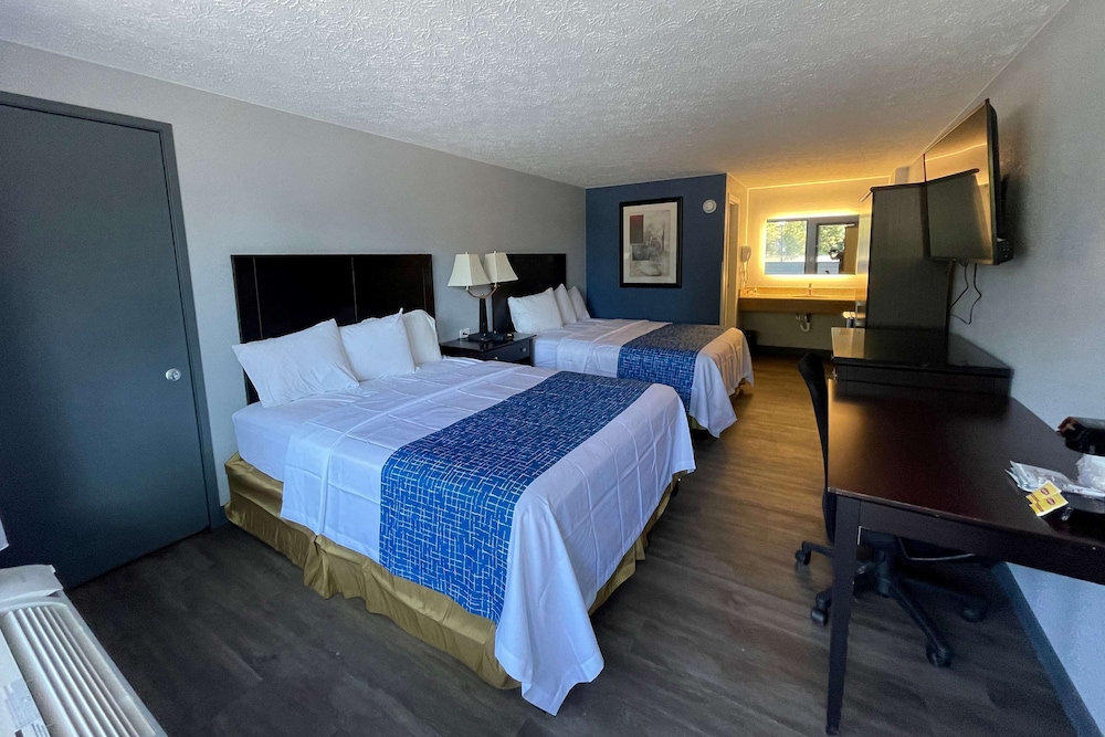Travelodge by Wyndham Charles Town / Harpers Ferry 11/28