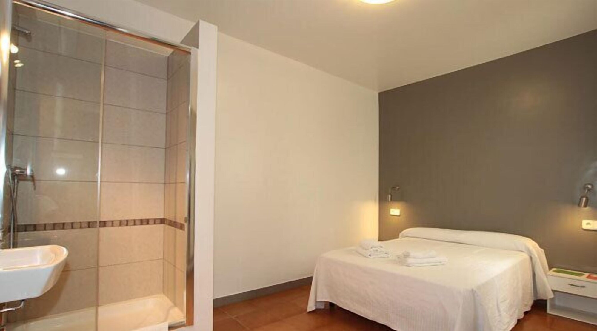 Room, Double Bed, Shared Bathroom, Apartamentos Ripoll Ibiza 7/8