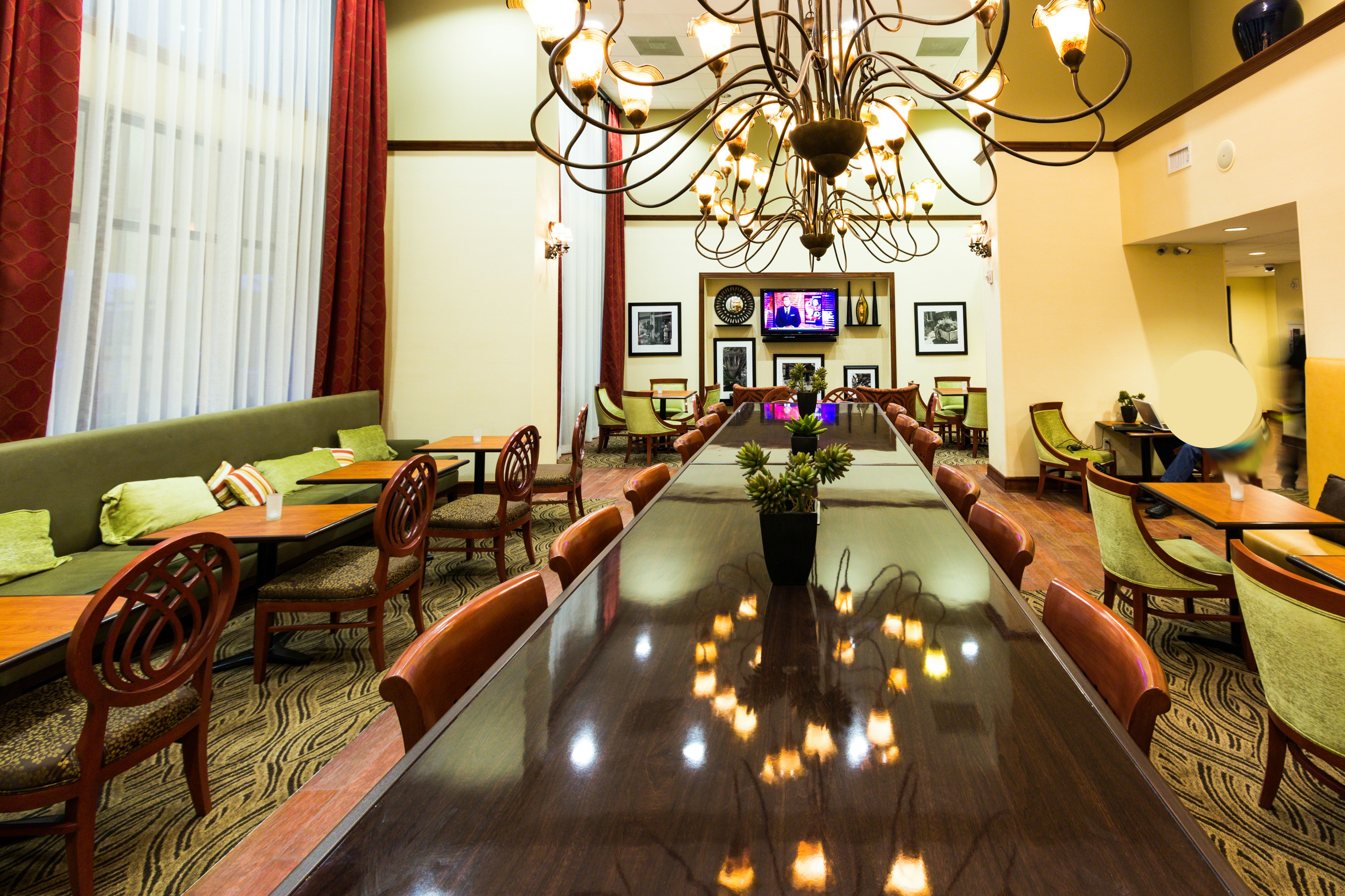 Hampton Inn & Suites Tomball Houston NW 44/86