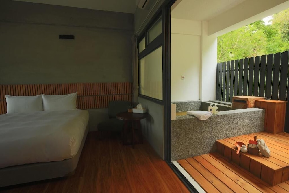 Ruisui Sunshine Hot Spring B&B 7/35