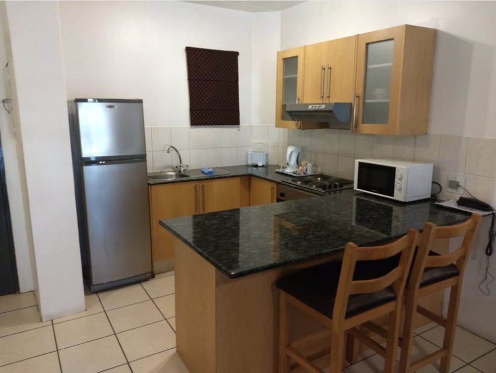 Airport Inn and Suites 41/47